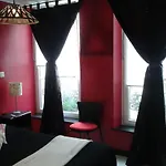 Couette-café Au Jardin Des Deux Ponts 3*