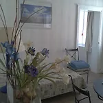 Au Jardin Des Deux Ponts Bed and Breakfast 3*