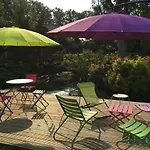 Au Jardin Des Deux Ponts Bed & Breakfast