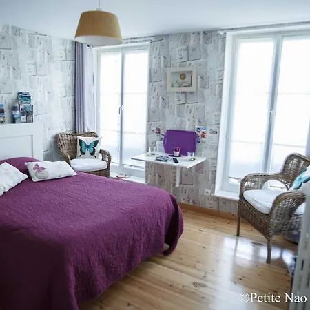 Au Jardin Des Deux Ponts Couette-café 3*