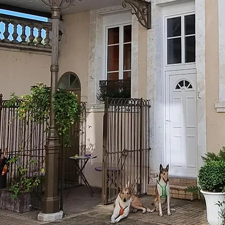 Au Jardin Des Deux Ponts Bed & Breakfast