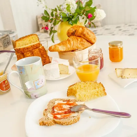 Au Jardin Des Deux Ponts Bed & Breakfast Abbeville