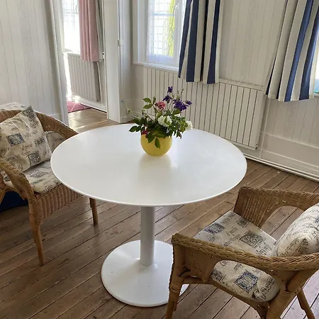 Au Jardin Des Deux Ponts 3*