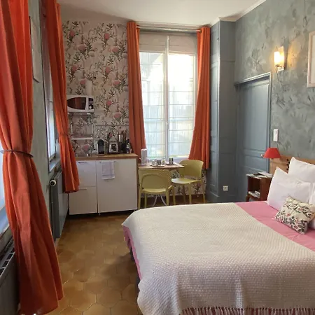 Au Jardin Des Deux Ponts Bed & Breakfast Abbeville