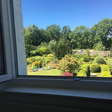 Au Jardin Des Deux Ponts 3*