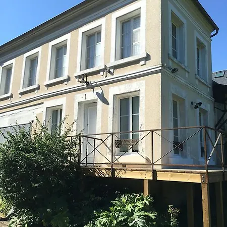 Au Jardin Des Deux Ponts Bed & Breakfast