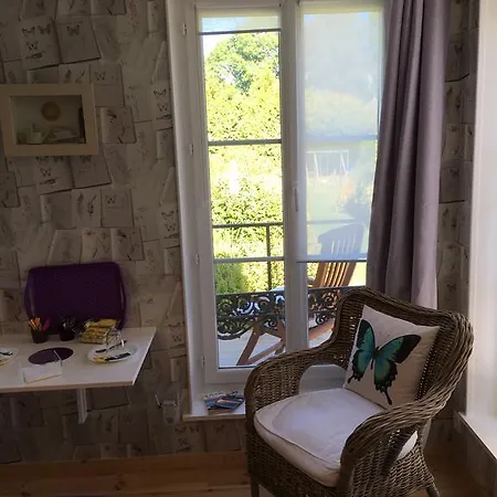 Bed & Breakfast Au Jardin Des Deux Ponts Abbeville