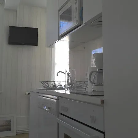 Au Jardin Des Deux Ponts