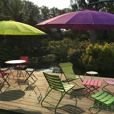 Au Jardin Des Deux Ponts Bed & Breakfast