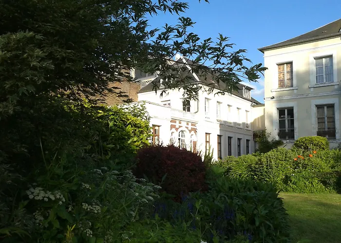 Couette-café Au Jardin Des Deux Ponts 3*