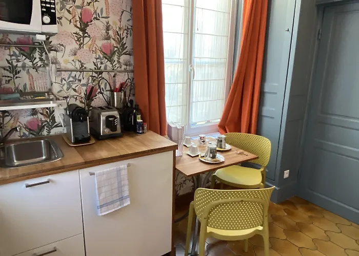 Couette-café Au Jardin Des Deux Ponts